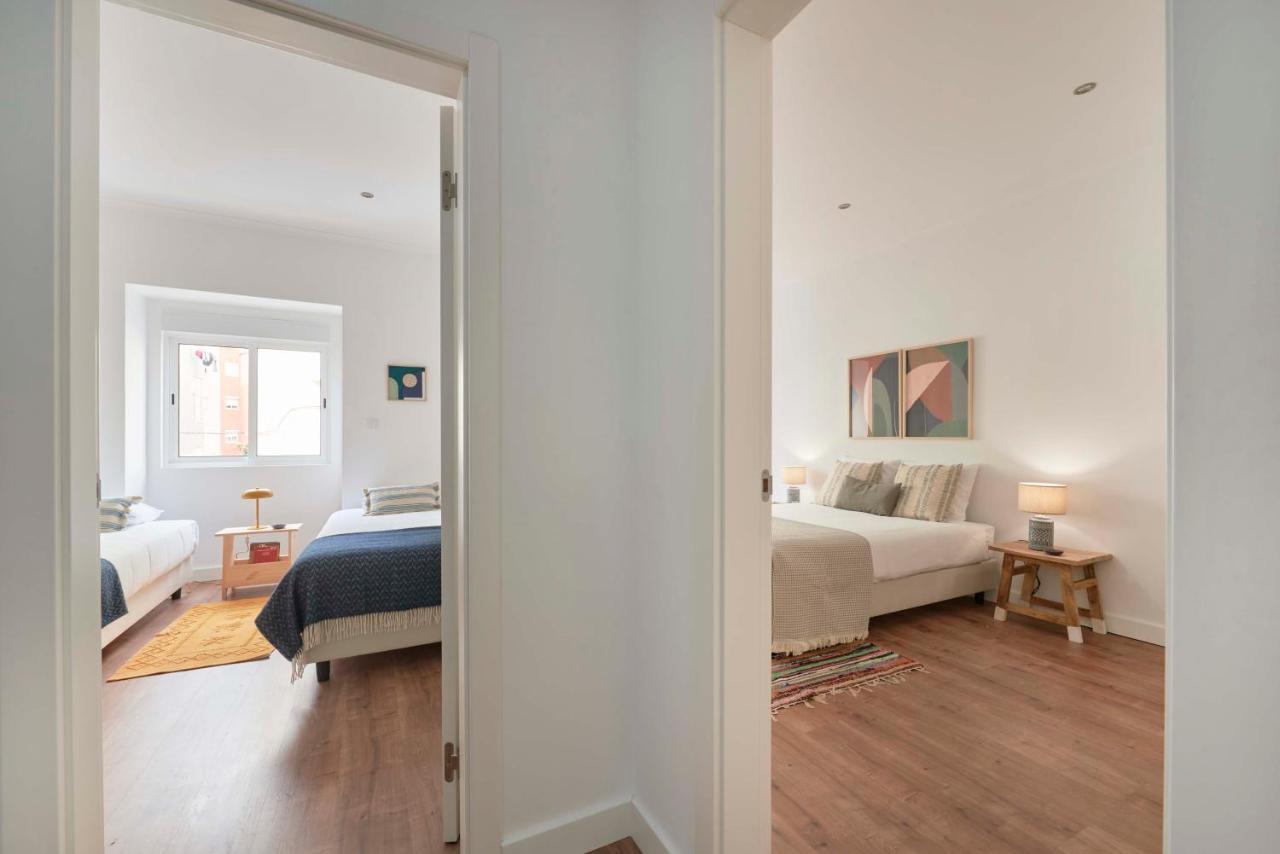 אמאדורה Spacious & Light-Filled 4Br Apartment By Timecoler מראה חיצוני תמונה