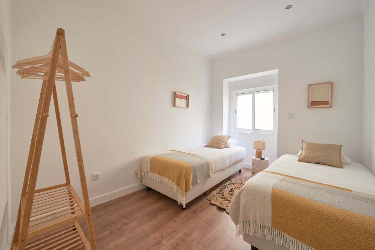 אמאדורה Spacious & Light-Filled 4Br Apartment By Timecoler מראה חיצוני תמונה